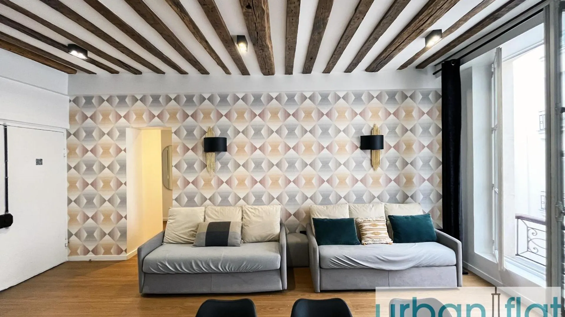 Apartment Urban Flat 108 - Classic Parisian 4 Bdr Flat
